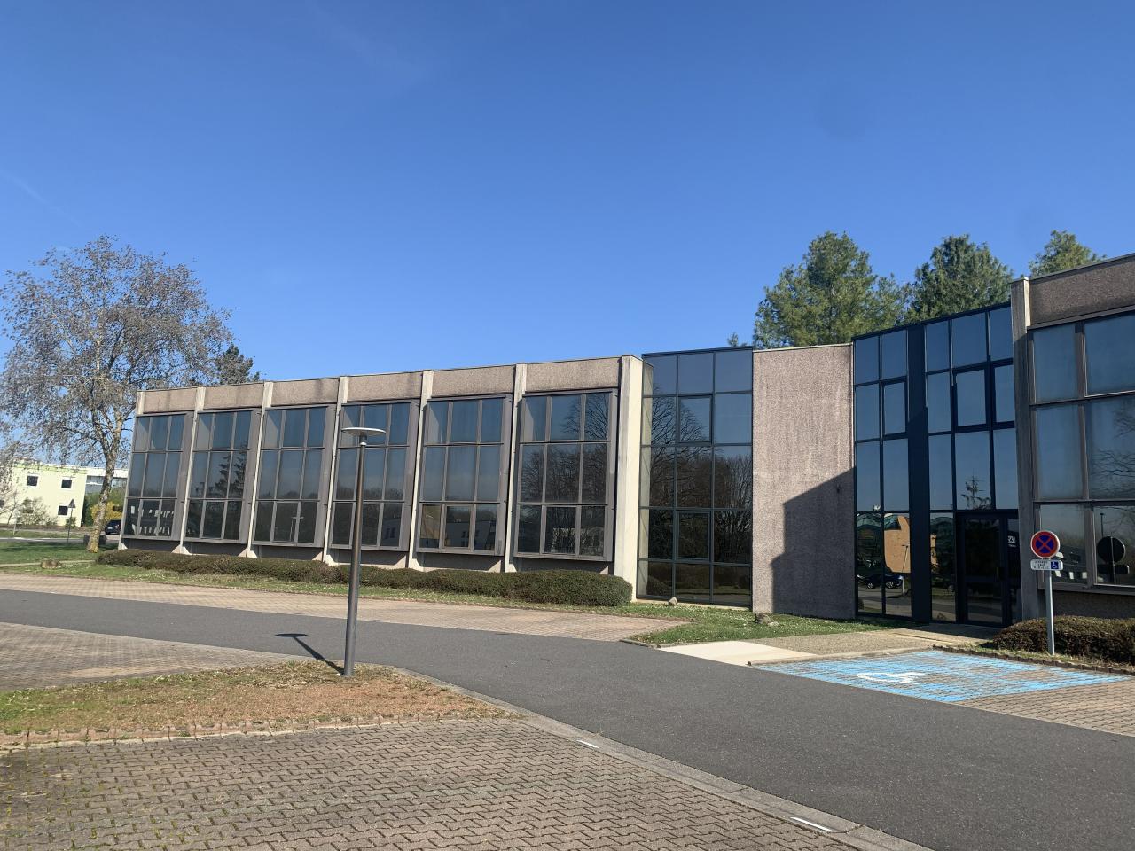 Bureau Vandoeuvre-lès-Nancy 578m² Location bureau Vandoeuvre-lès-Nancy Meurthe-et-Moselle OLBUR2111639 1